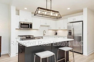 Building Photo - 1631 Emerson St