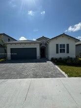 Building Photo - 16124 SW 148th Pl