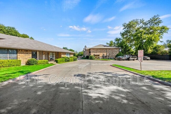 Photo - 1939 Cranford Dr Apartment