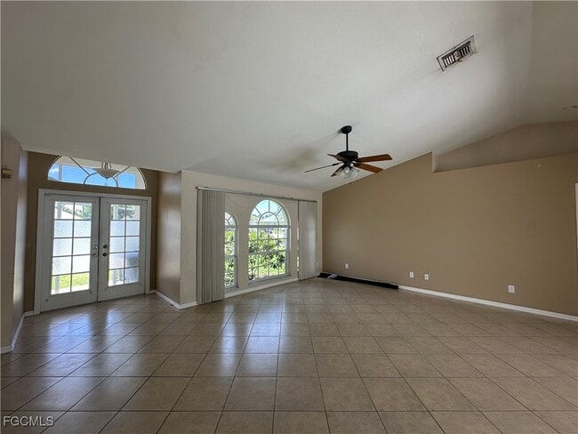 Building Photo - 8397 Bahamas Rd