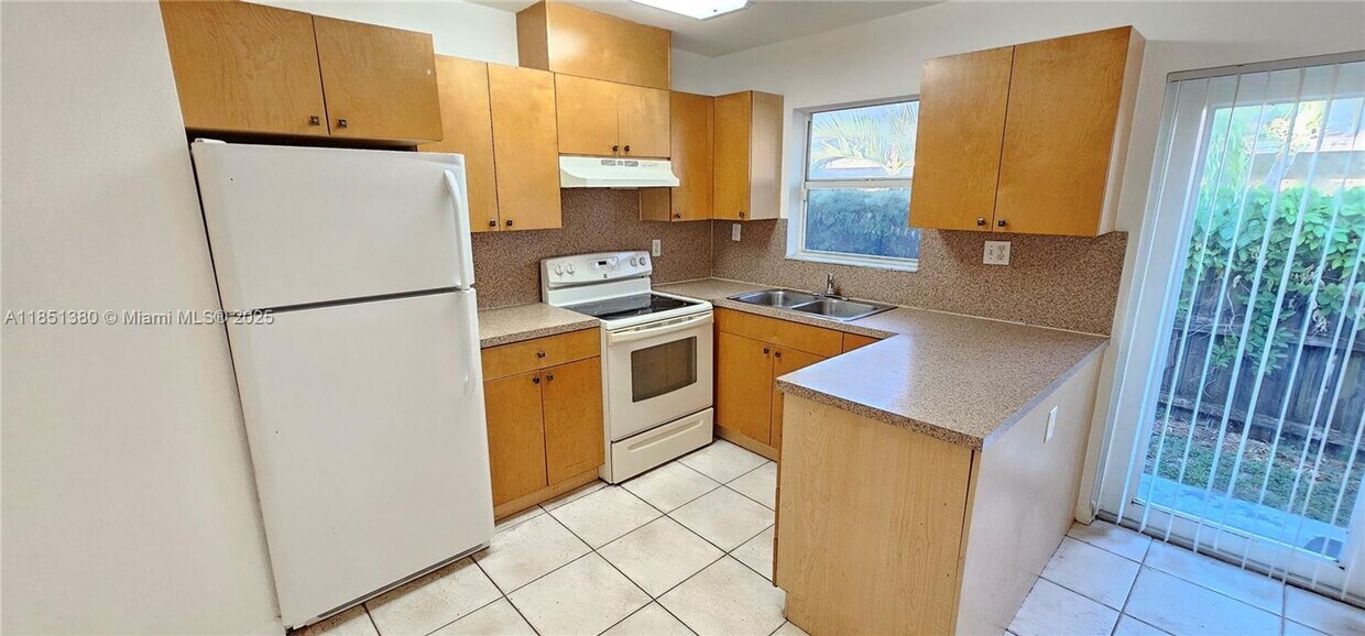 Foto principal - 2311 Coolidge St