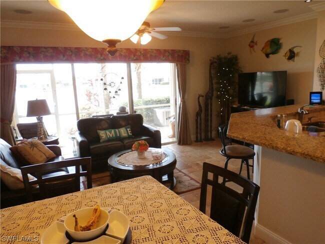 Foto del edificio - 8584 Athena Ct