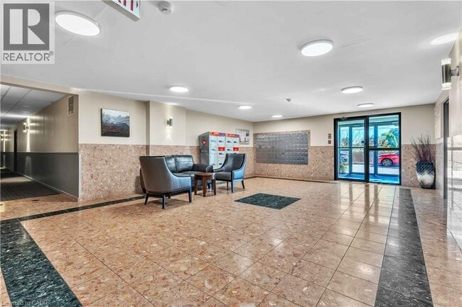 Building Photo - 30 Chapman Ct