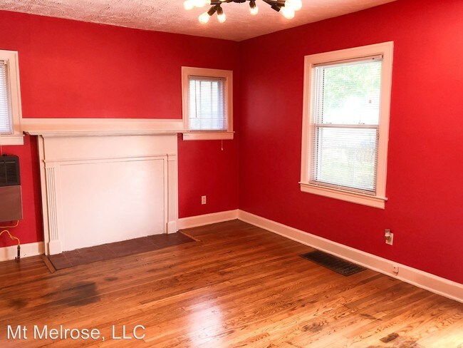 Building Photo - 4 br, 2 bath House - 129 Clyde St