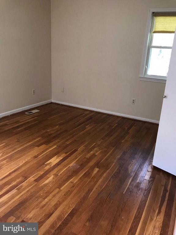 Foto principal - 1724 Burning Tree Dr