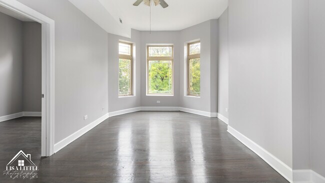 Foto del edificio - 6354 S Greenwood Ave