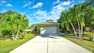 Building Photo - 3555 Poinsettia Ave