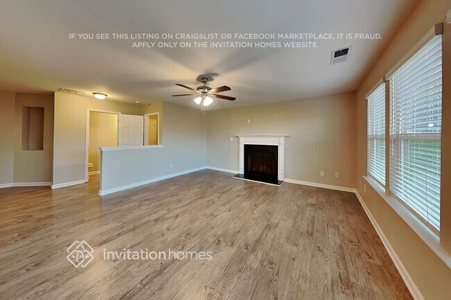 Foto del edificio - 925 Donington Cir SE