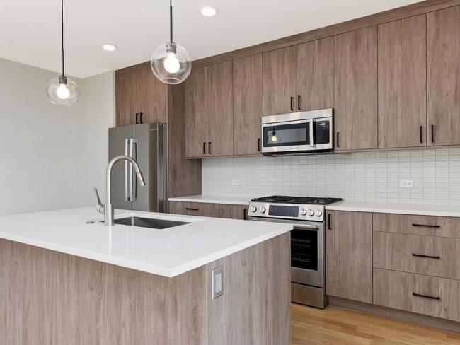 Foto del edificio - 3208 N Southport Ave