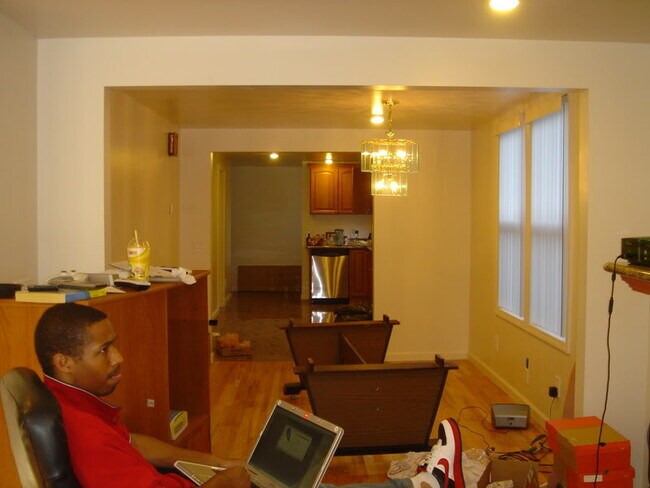 Comedor y cocina - 908 23rd Ave