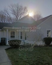 Building Photo - 329 S Jackson St