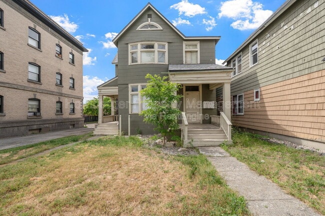 Building Photo - 1911 W 2nd Ave