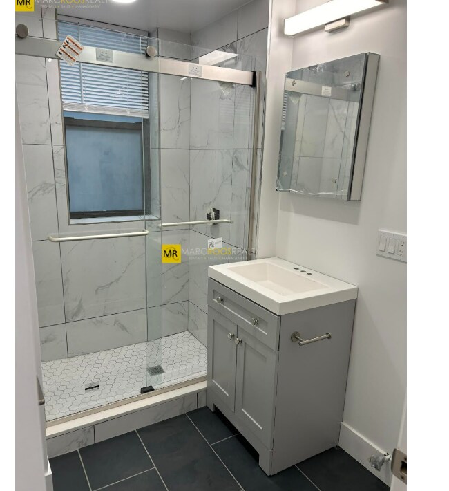 Foto del edificio - 137 Peterborough St