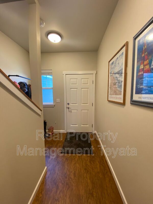 Building Photo - 2202 Sedge St