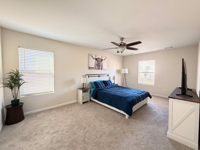 Foto del edificio - 301 Long Grove Ln