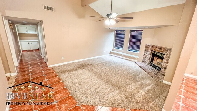 Foto del edificio - 4212 Ryder Ln
