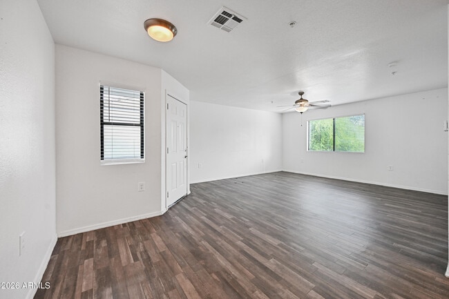 Building Photo - 3065 N 67th Ave