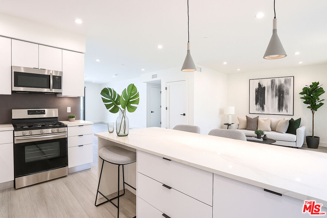 Foto principal - 11800 Courtleigh Dr