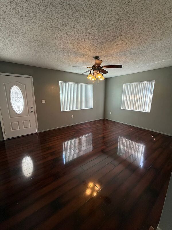 Foto del edificio - 1401 43rd St S