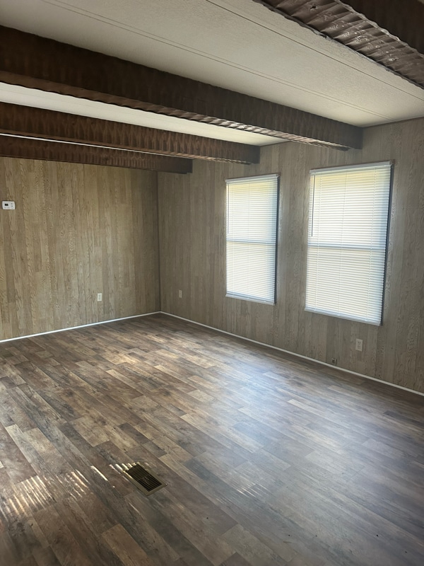 Building Photo - 833 Lovell Rd