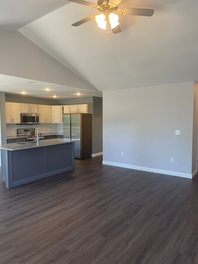 Foto del edificio - Available March 15th!!!!   Washer and drye...