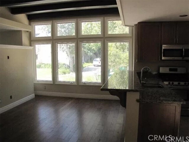 Building Photo - 31732 Via Coyote
