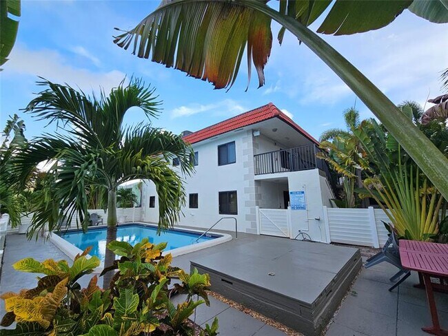Foto del edificio - 2201 NE 36th St