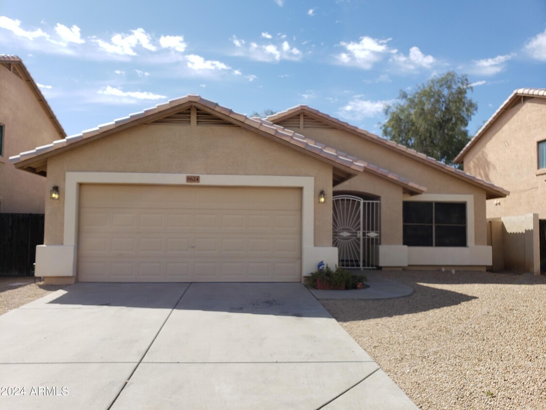 Foto principal - 8624 N 68th Dr