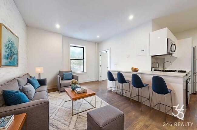 Photo - 44th Street Apartment