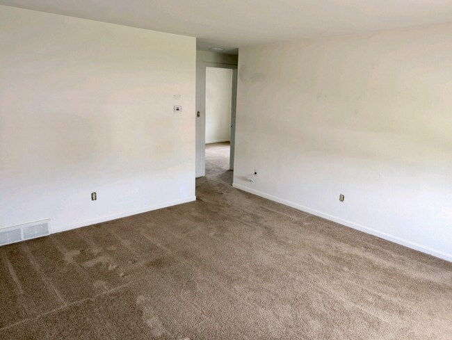 Foto del edificio - 654-654 W Main St