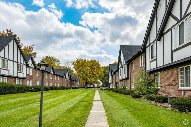 Building Photo - The Crossroads At Southfield Apartments