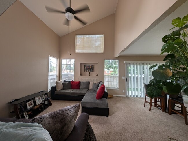 Foto del edificio - 12773 E Wyoming Pl