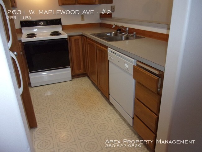 Building Photo - 2631 W MAPLEWOOD Ave