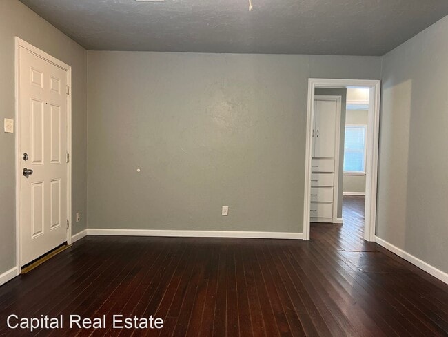 Building Photo - 2 br, 1 bath House - 913 N Lilac Ln.