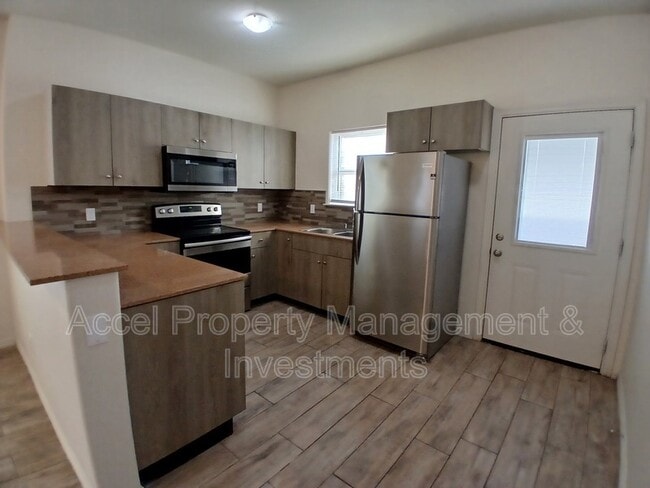 Foto del edificio - 3713 Whitewing Ave
