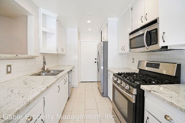Building Photo - 3 br, 2.5 bath House - 23554 NEWHALL AVE. #3
