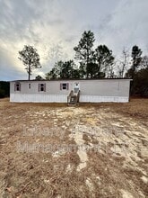 Building Photo - 48 Hillside Ln