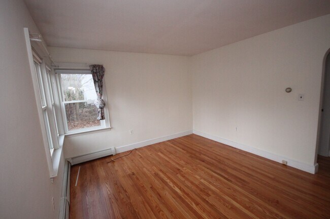 Foto del edificio - South Portland-72Fessenden St.: 2 BR and 1...