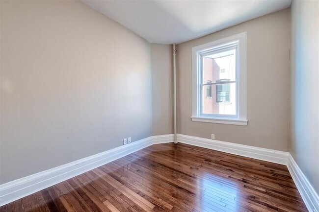Foto del edificio - 134 Clifton Pl