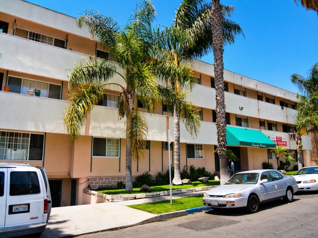 Building Photo - 1735 Coronado Ave.