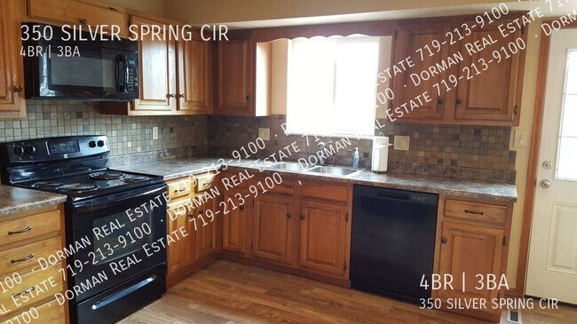 Foto del edificio - 350 Silver Spring Cir