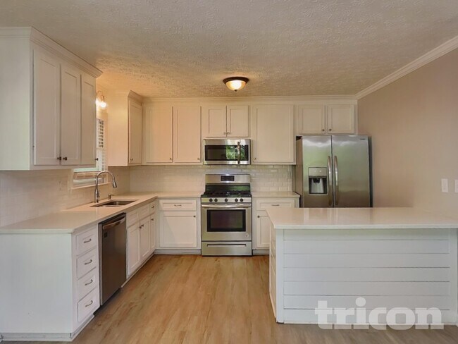 Foto del edificio - 2590 Mountain Brook Rd