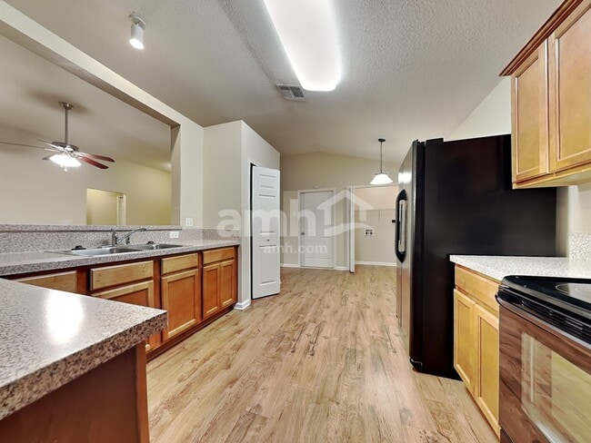 Building Photo - 117 Marisco Way