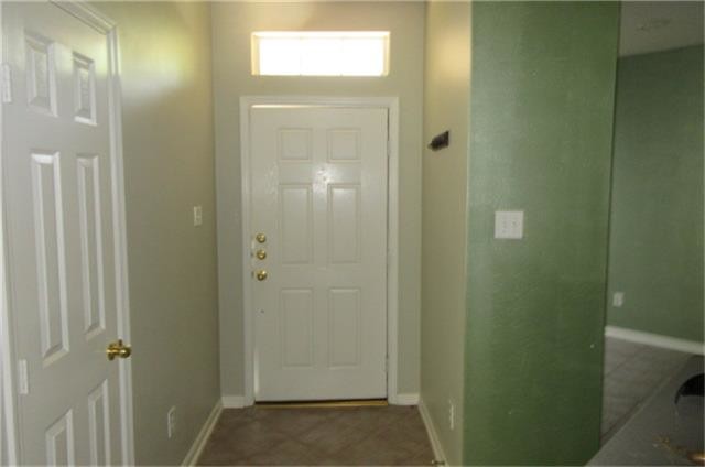 Building Photo - 90 N Valley Oaks Cir