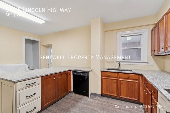 Foto del edificio - 572 Lincoln Hwy E