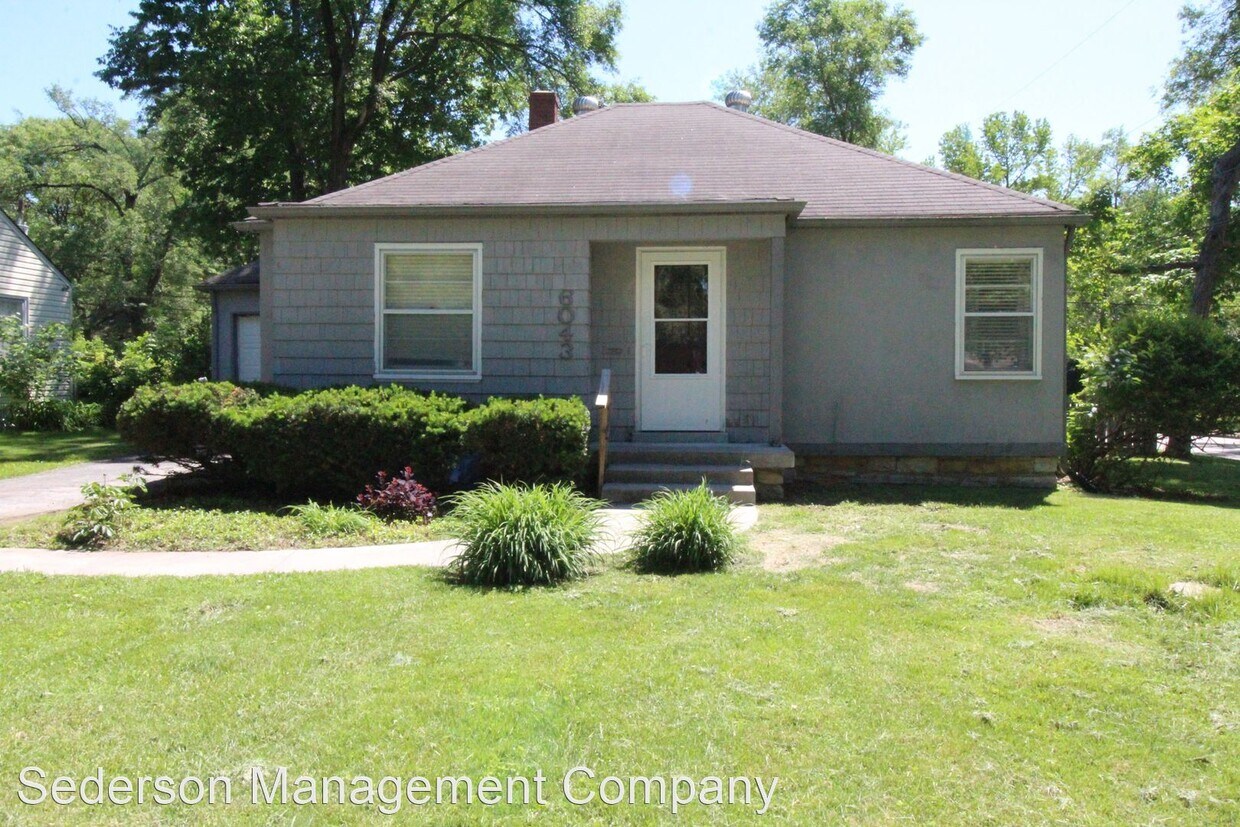 Primary Photo - 2 br, 1 bath House - 6043 DELMAR