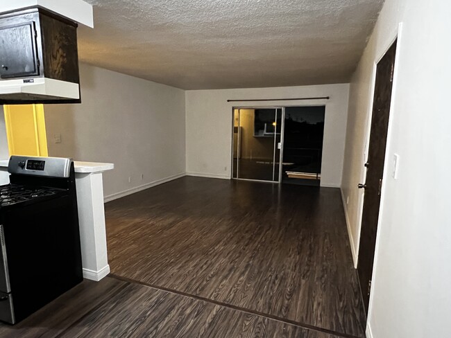 Dinning room - 9539 San Carlos Ave