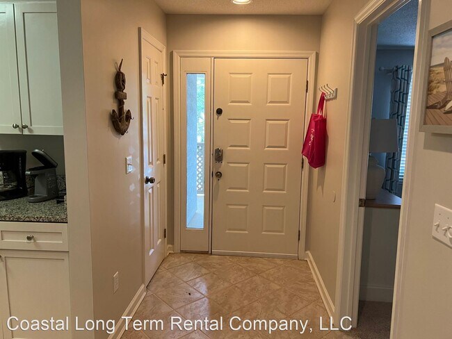 Building Photo - 2 br, 2 bath House - 200 Colonnade Road Un...