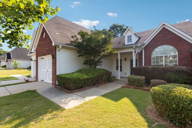 Building Photo - Luxurious Oasis at 435 City Park Dr: A Cap...