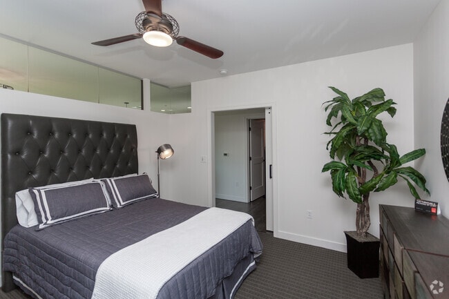 1BR, 1BA - 701 SF - Ironworks at Keystone